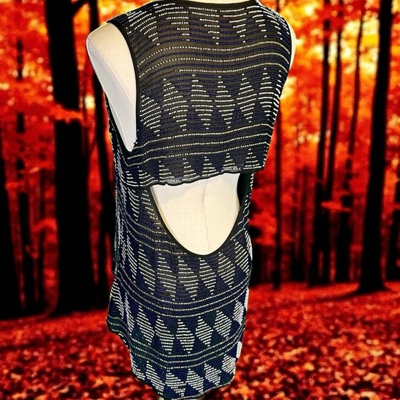 Parker Rare ‘Lola’ Diamond Design Beaded Split-Back High-Low Tank Top Size Small - Picture 8 of 16